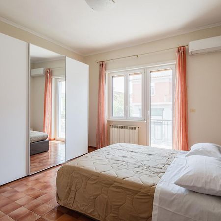 Casa Brando Apartment Santa Maria delle Mole Bagian luar foto